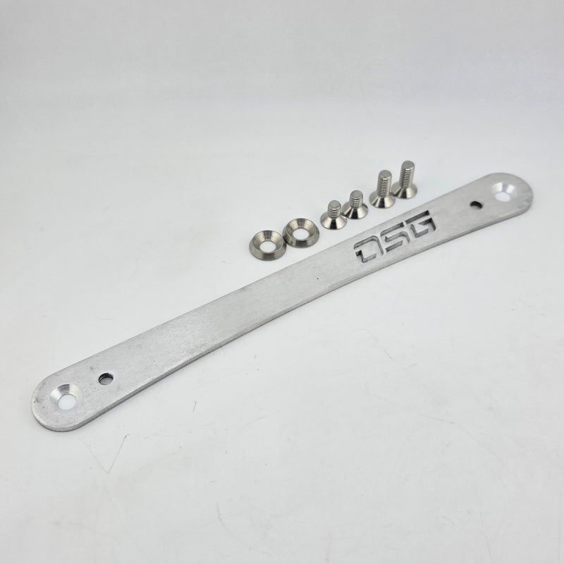 Load image into Gallery viewer, JDM to US License plate adapter bracket
